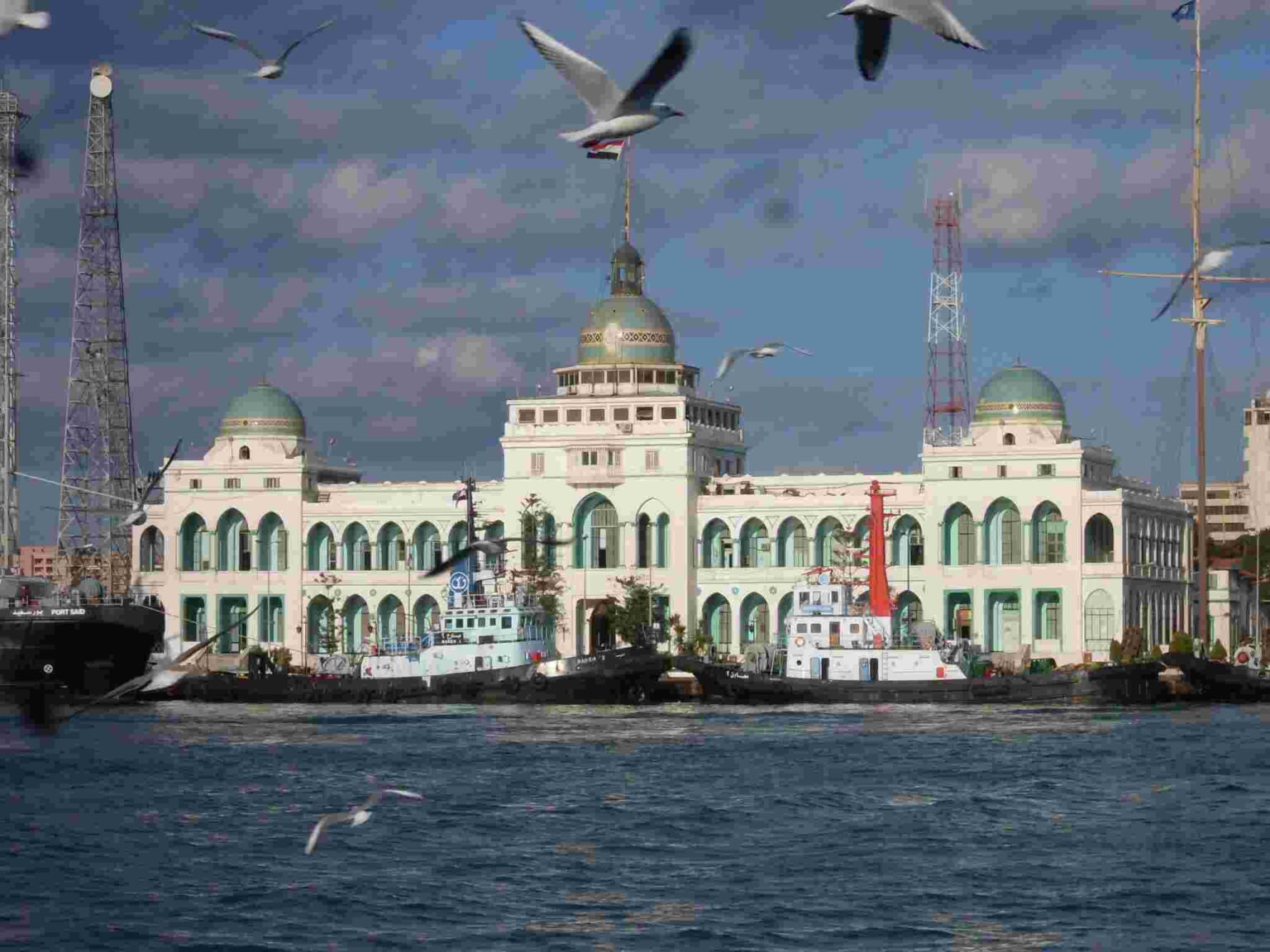 ازاي تقضي يوم صد رد في بورسعيد وتزور ايه هناك